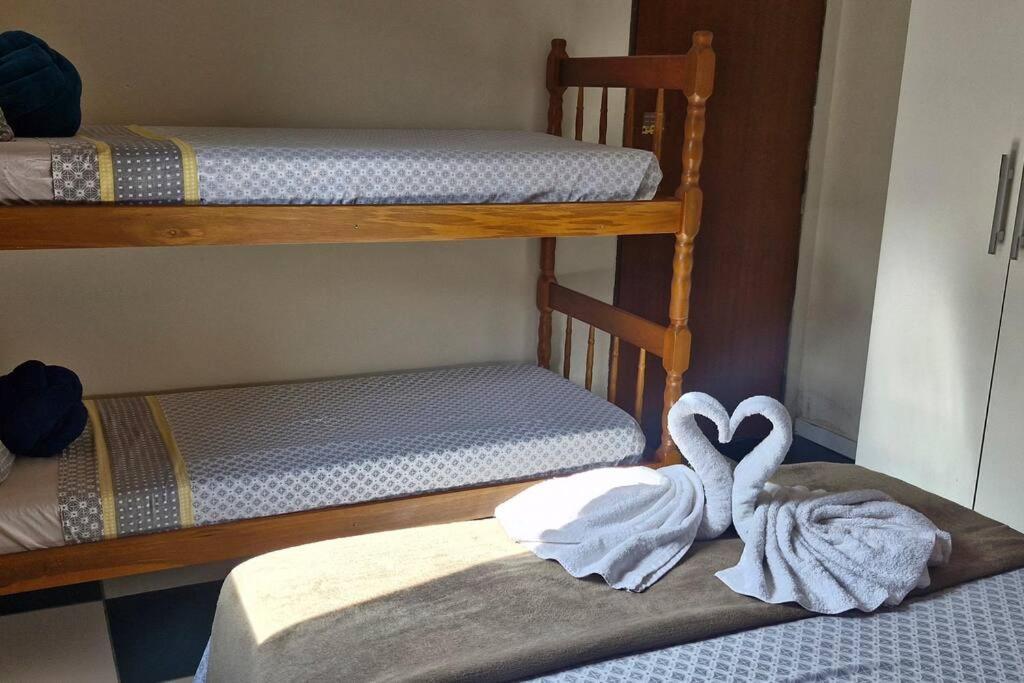 Casa Pouso Aconchego Para Ti - Pertinho Trindade باراتي المظهر الخارجي الصورة