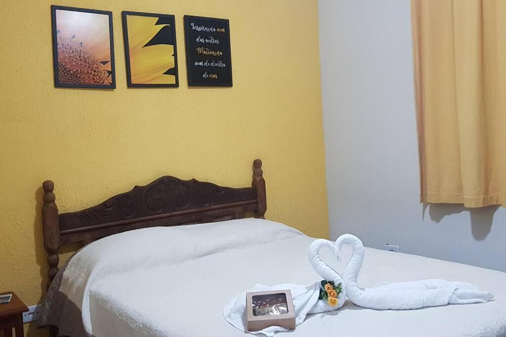 Casa Pouso Aconchego Para Ti - Pertinho Trindade باراتي المظهر الخارجي الصورة